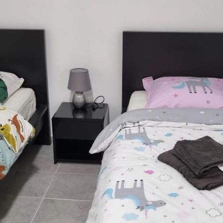 R1/Logement Proche De Paris - Villiers Le Bel Exterior foto